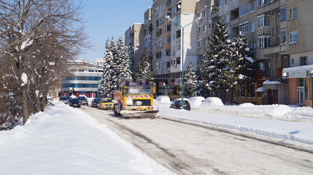 Община Търговище обяви обществена поръчка за снегопочистване на 211 км от общинската пътна мрежа