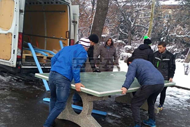 Над 90 тенис маси е поставила Столичната община на различни места в града