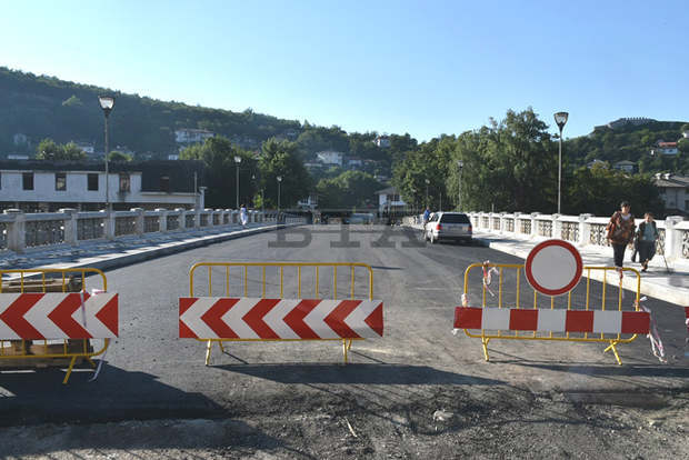 Транспортният мост в Ловеч остава затворен на 5 и 6 август