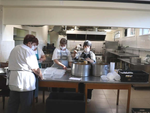 "Обществена трапезария" ще осигурява обяд на 120 жители на община Генерал Тошево през 2022 година