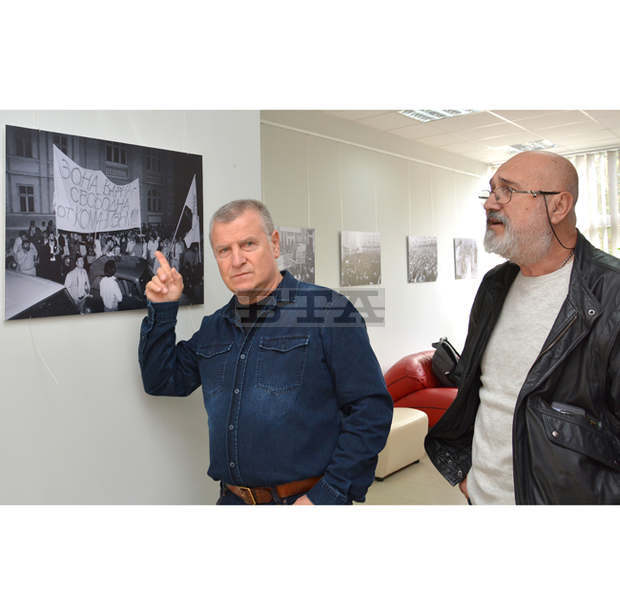 Фотоизложба разказва за Варна след 10 ноември 1989 г.