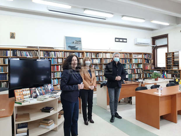 Библиотечните дейци във  Велико Търново разчитат на народните представители от  ГЕРБ за нова и съвременна сграда