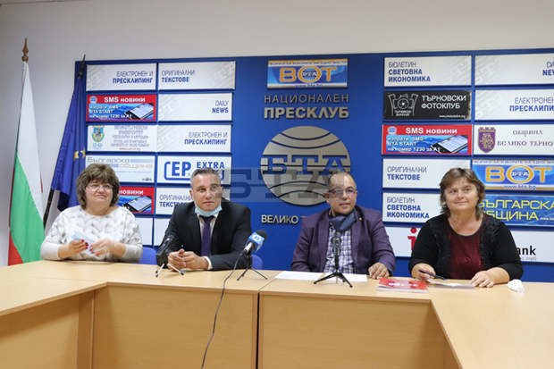 Увеличават се желаещите да възстановят членството си в БСП след провеждането на прекия избор за председател във Великотърновска област