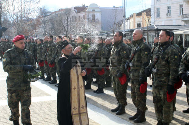 В Хасково бяха осветени бойните знамена на 31 механизиран батальон
