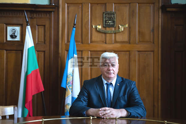 Кметът на Пловдив Здравко Димитров представи стратегически проекти за града и региона пред народните представители от района Кметът на Пловдив Здравко Димитров представи стратегически проекти за града и региона пред народните представители от района