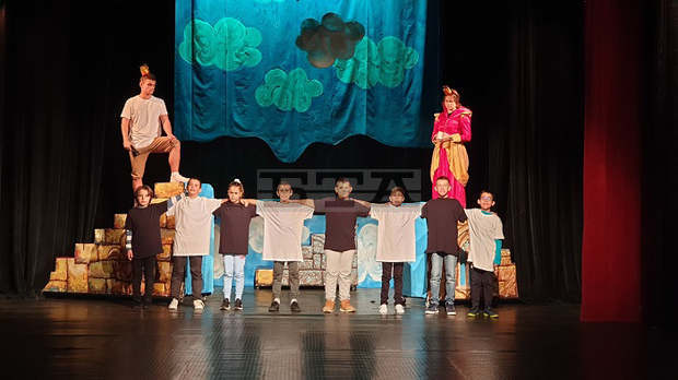 Детски театър "Зора" при едноименното читалище в Сливен започва работа по спектакъла "Пинокио"