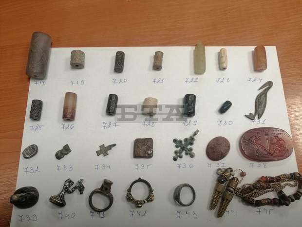 Старинни монети и артефакти са задържани на "Капитан Андреево"