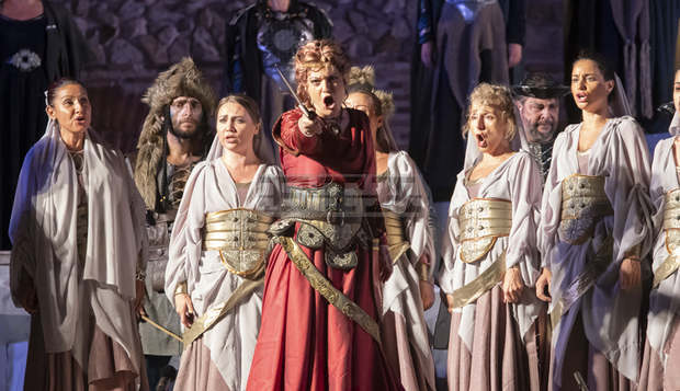 Старозагорската опера открива своя нов оперен сезон на 29 октомври със суперпродукцията на операта "Атила"