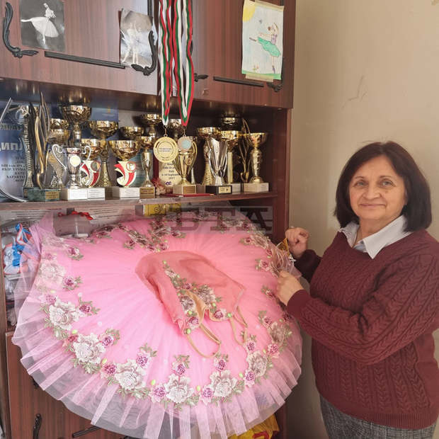 Балетът развива дисциплина и трудолюбие, смята ръководителят на балетната школа в Разград Мария Керчева, която днес ще бъде наградена