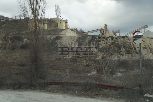 Затвориха и двете кариери край пловдивското село Белащица