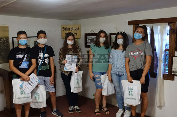 Млади творци от Берковица получиха награди по повод на 170-годишнината от рождението на Иван Вазов