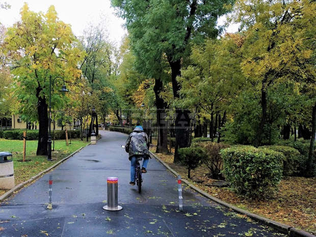 Община Бургас ще контролира с цилиндрични стопери автомобилното движение в пешеходни зони в града