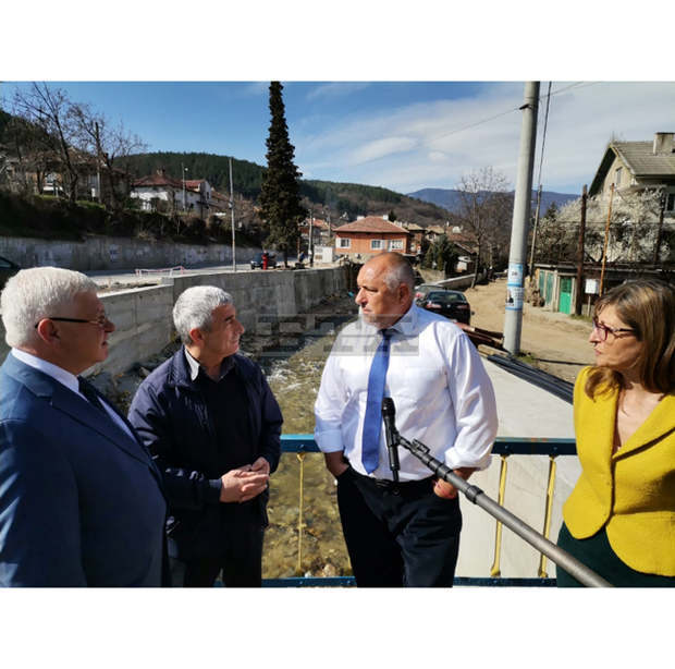 Председателят на ГЕРБ и премиер Бойко Борисов: Нека българските граждани да гласуват и да определят тези, които могат да говорят от тяхно име