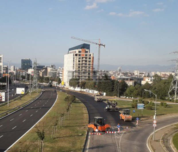 На 12 септември се възстановява движението по обновения бул. "България"