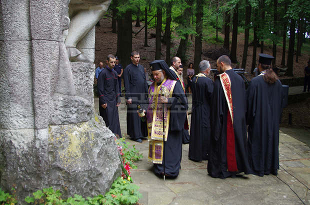 На връх Бузлуджа отбелязаха 152 години от подвига на Хаджи Димитър и неговата чета