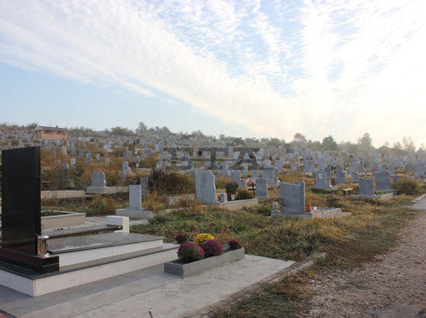 На Архангелова задушница в Плевен ще се движат допълнителни автобуси до гробищен парк "Чаира"