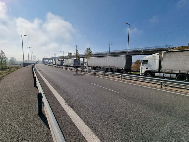 Временна организация на движението е въведена на Дунав мост 2 заради ремонтни дейности