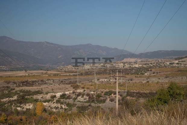 ЧЕЗ продължава обезопасяването на рискови за птиците електропроводи