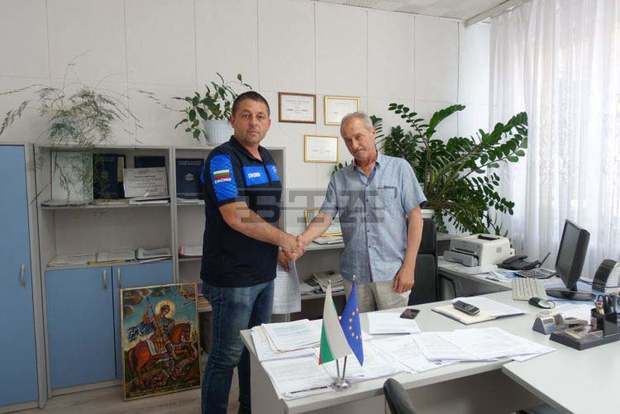 Полицаи дариха апаратура за родилното отделение на болницата в Монтана Полицаи дариха апаратура за родилното отделение на болницата в Монтана