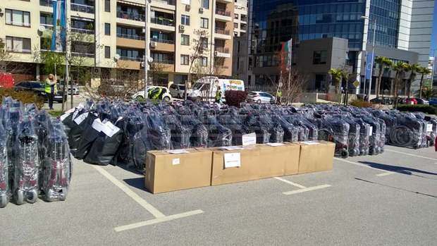 Кметът на Пловдив  връчи дарение на общински здравни заведения