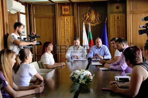 Община Банско и бизнеса се обединяват за намаляване на отпадъците задепониране Община Банско и бизнеса се обединяват за намаляване на отпадъците задепониране