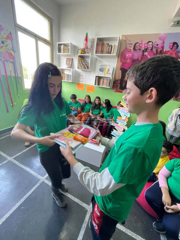 Деца помагат на деца в разградско училище