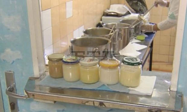 Детската кухня в Добрич възобновява работата си при строги противоепидемични мерки Детската кухня в Добрич възобновява работата си при строги противоепидемични мерки