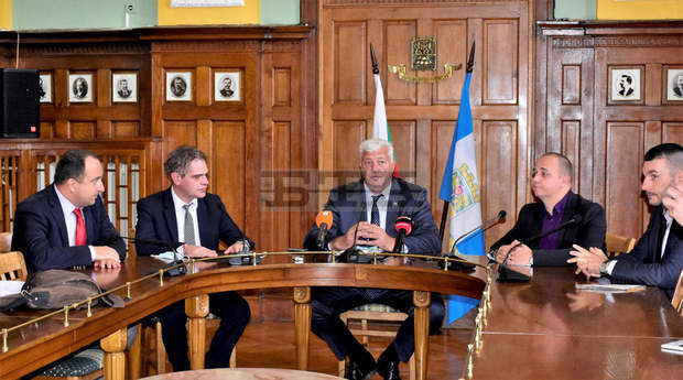 Нова високотехнологична фабрика за производство на електронна медицинска апаратура се очаква да осигури нови 200 работни места в Пловдив