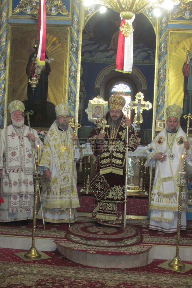 Отбелязват двайсет годишнината от възстановяването на Доростолската епархия