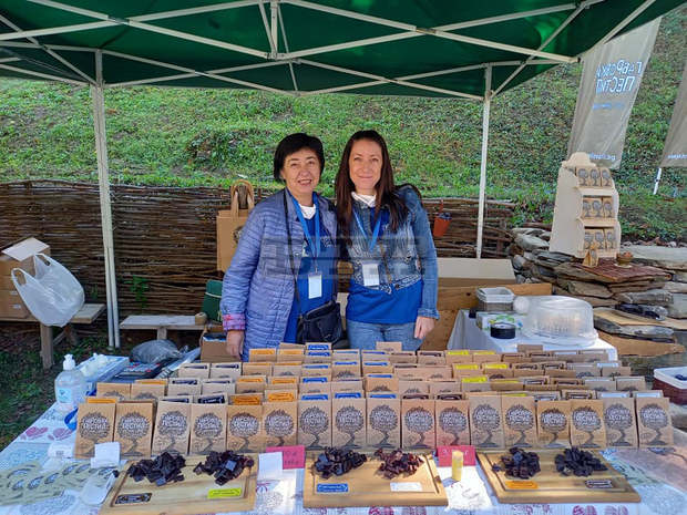 Кметът на Габрово Таня Христова откри в комплекса "Етър" празника на пестила и националния конкурс "Обредна трапеза"