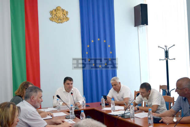 Кметове в Монтанско правят списъци за обезщетения на стопани заради Африканската чума по свинете
