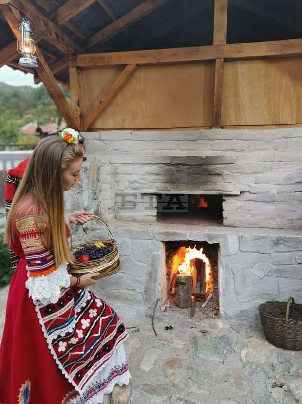 Демонстрация на "пътя на хляба" ще бъде направена в уникална 100-годишна фурна в с.Раждавица