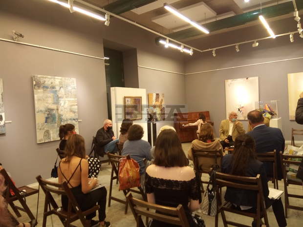 Музика и поезия звучаха в Художествената галерия в Разград