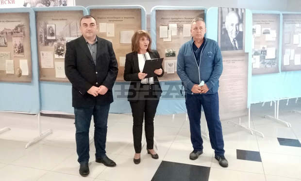 В Плевен чл.-кор. проф. Григор Горчев откри изложба, посветена на акад. Михаил Арнаудов