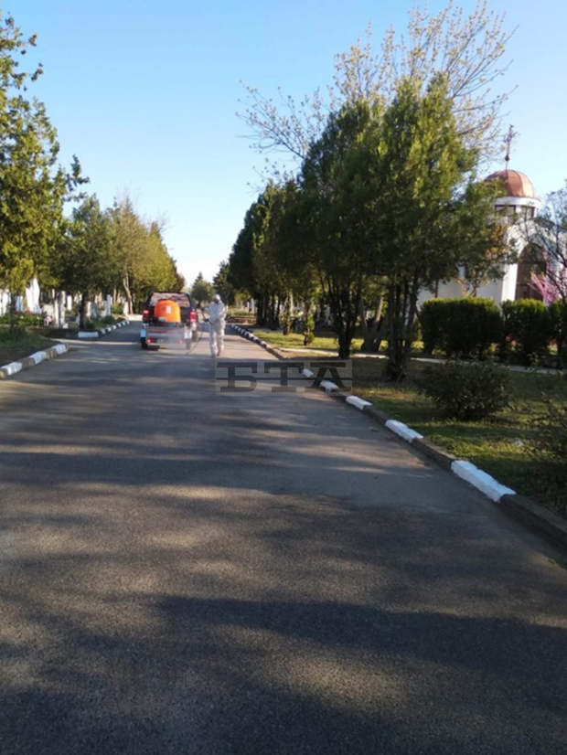 Община Ямбол въведе противоепидемични мерки при посещенията в гробищния парк Община Ямбол въведе противоепидемични мерки при посещенията в гробищния парк