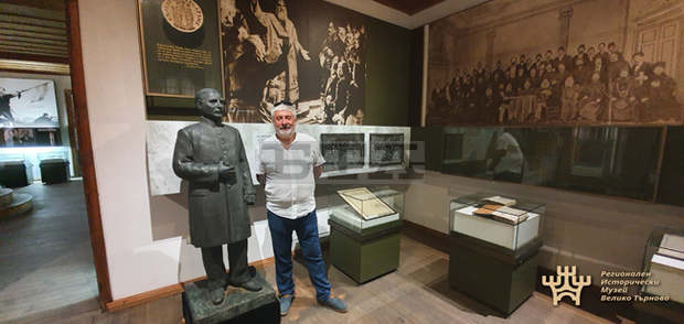 Паметник на възрожденеца Хаджи Николи е експониран във Великотърновския музей