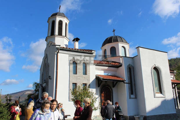 Църквата "Св. Йоан Рилски Чудотворец" в Тетевен отбеляза своя храмов празник
