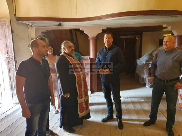 Започна реставрация на 150- годишния храм "Св. Петка Българска" в старозагорското село Памукчии