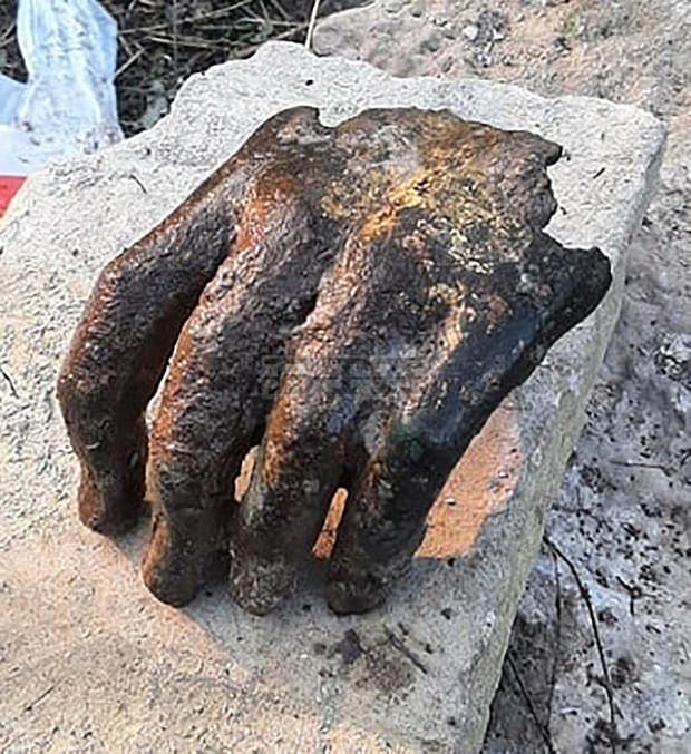 Ръка и част от торс на императорска статуя откриха при разкопки край ломското село Станево