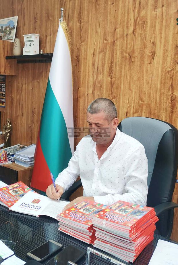 Първокласниците от Исперих ще получат подарък от кмета, с пожелание да бъдат знаещи и добри хора