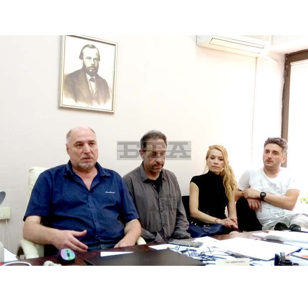 "Два билета за Париж" е новото премиерно заглавие на театъра в Разград "Два билета за Париж" е новото премиерно заглавие на театъра в Разград