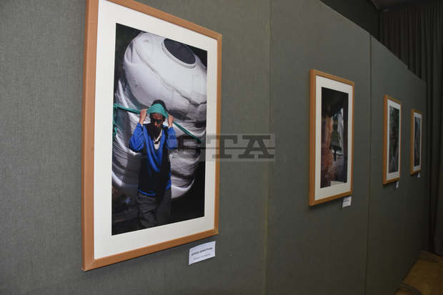 Във Видин откриха изложба на художници, поети и есеисти от четири държави, провокирана от тяхно пътуване из Хималаите