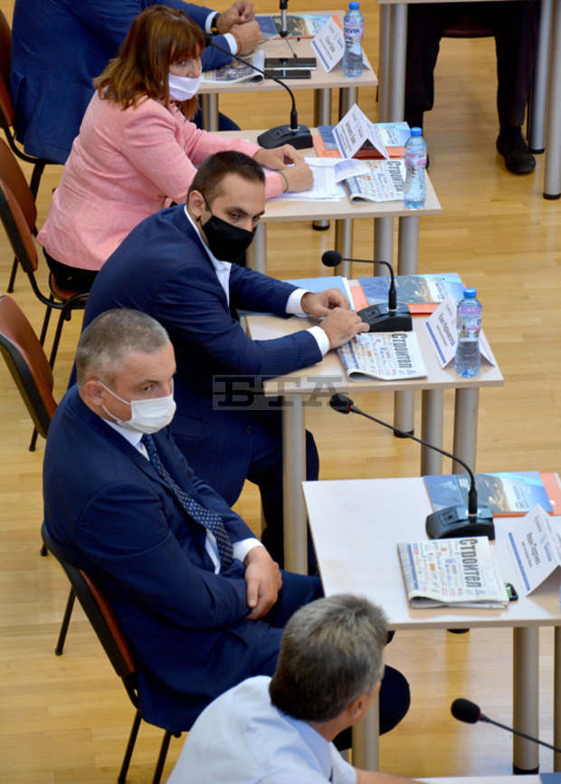 До средата на юни страната ни ще е готова да стартира проекта за бронирана машина за армията До средата на юни страната ни ще е готова да стартира проекта за бронирана машина за армията