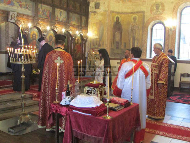 Вложени са над 600 000 лева в ремонт на църквата в поповското село Кардам Вложени са над 600 000 лева в ремонт на църквата в поповското село Кардам