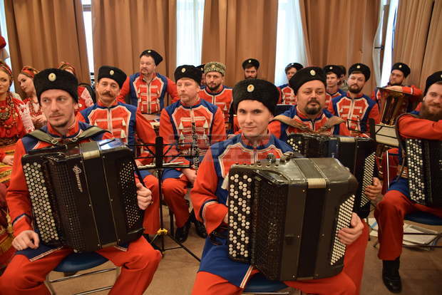 Кубанският казашки хор, основан в далечната 1811 година, пристига вБългария с уникален репертоар Кубанският казашки хор, основан в далечната 1811 година, пристига вБългария с уникален репертоар