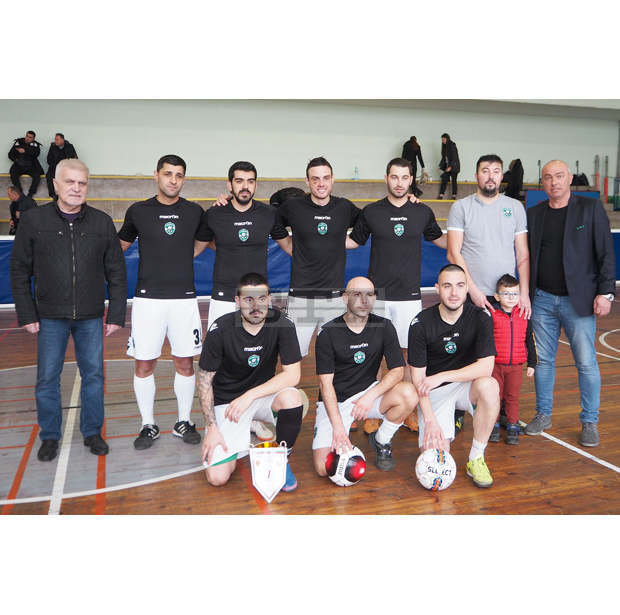 Кметът Денчо Бояджиев връчи купите на победителите в турнира по футбол, посветен на Деня на Разград