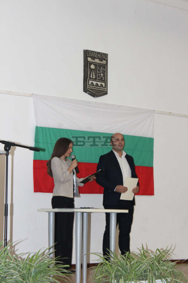 Новият кмет на община Свиленград арх. Анастас Карчев положи клетва Новият кмет на община Свиленград арх. Анастас Карчев положи клетва
