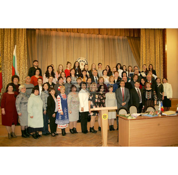 Преподавателки от Русенския университет са били гости на олимпиада по български език в Молдова Преподавателки от Русенския университет са били гости на олимпиада по български език в Молдова