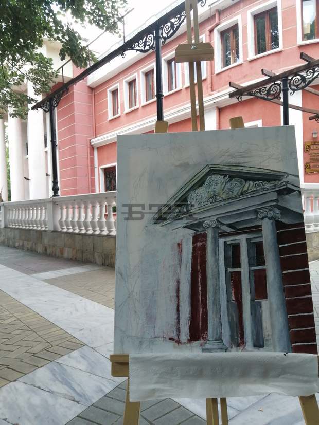 С изложба хасковският театър ще посреща посетителите в Нощта на театрите С изложба хасковският театър ще посреща посетителите в Нощта на театрите