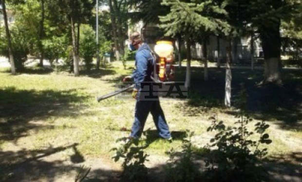 Продължават обработките срещу комари Продължават обработките срещу комари